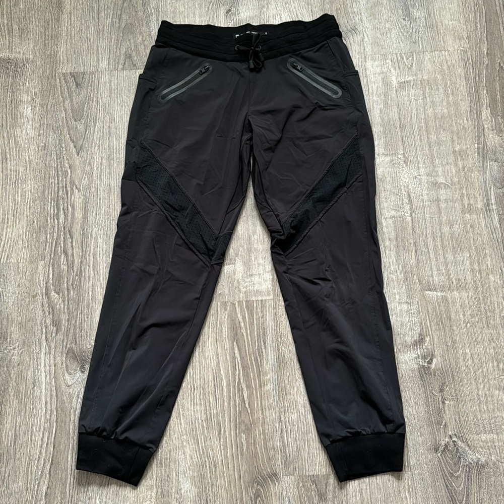 Blanc Noir Jogger
